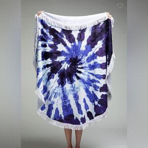 Indigo Wave Round Beach Towel